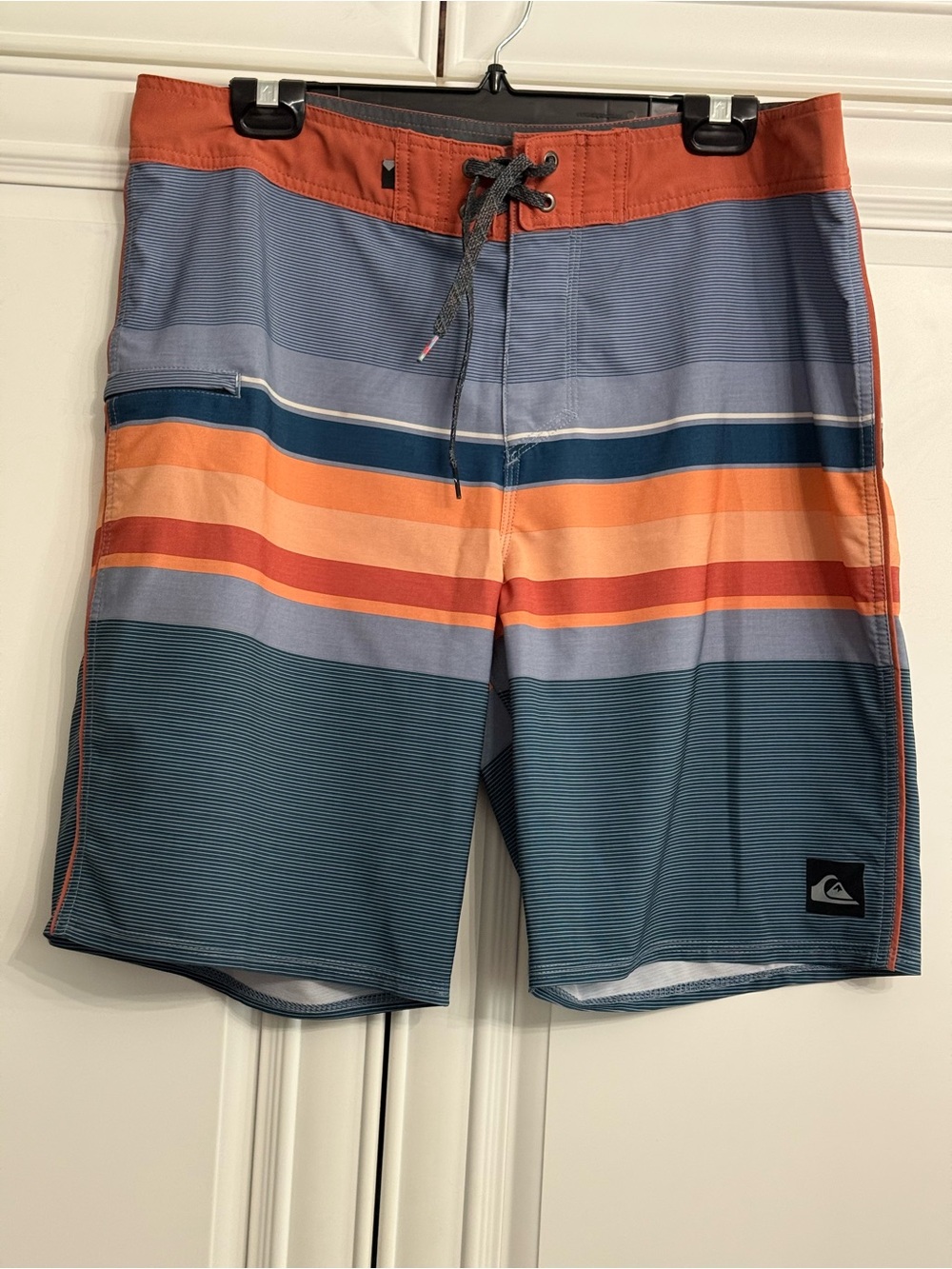 Quiksilver Men's Sz 34 Everyday Stripe Vee 21 Blue Orange Striped Boardshorts